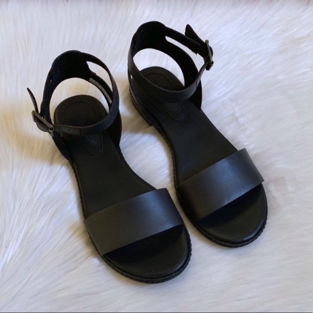 Timberland Cherrybrook Black Leather Sandals - Picture 4 of 6